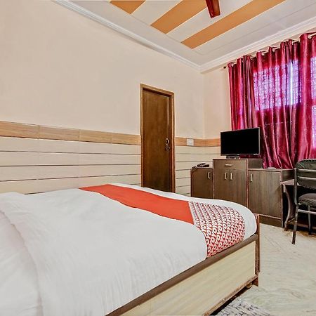 Oyo Park View Guest House Near Edm Mall Nuova Delhi Esterno foto