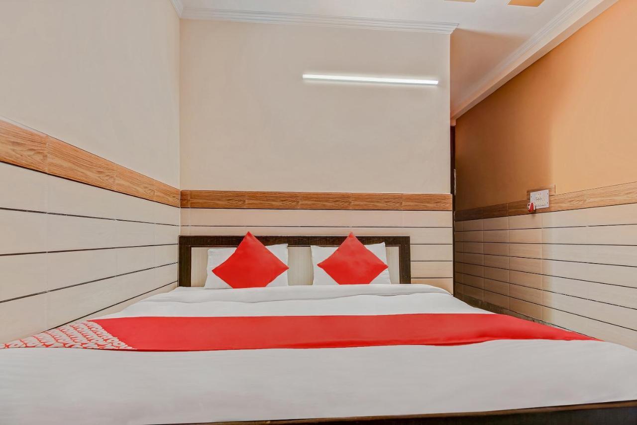 Oyo Park View Guest House Near Edm Mall Nuova Delhi Esterno foto