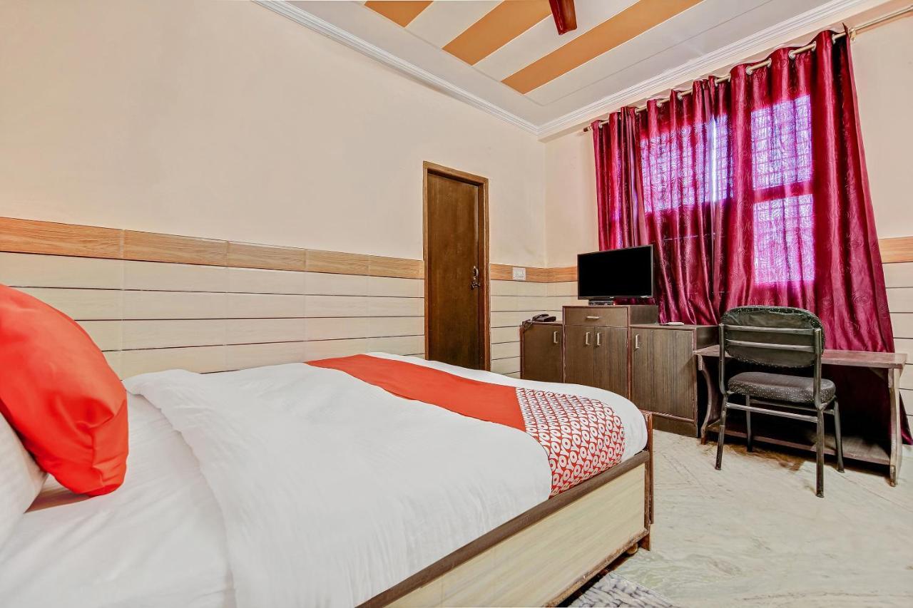 Oyo Park View Guest House Near Edm Mall Nuova Delhi Esterno foto